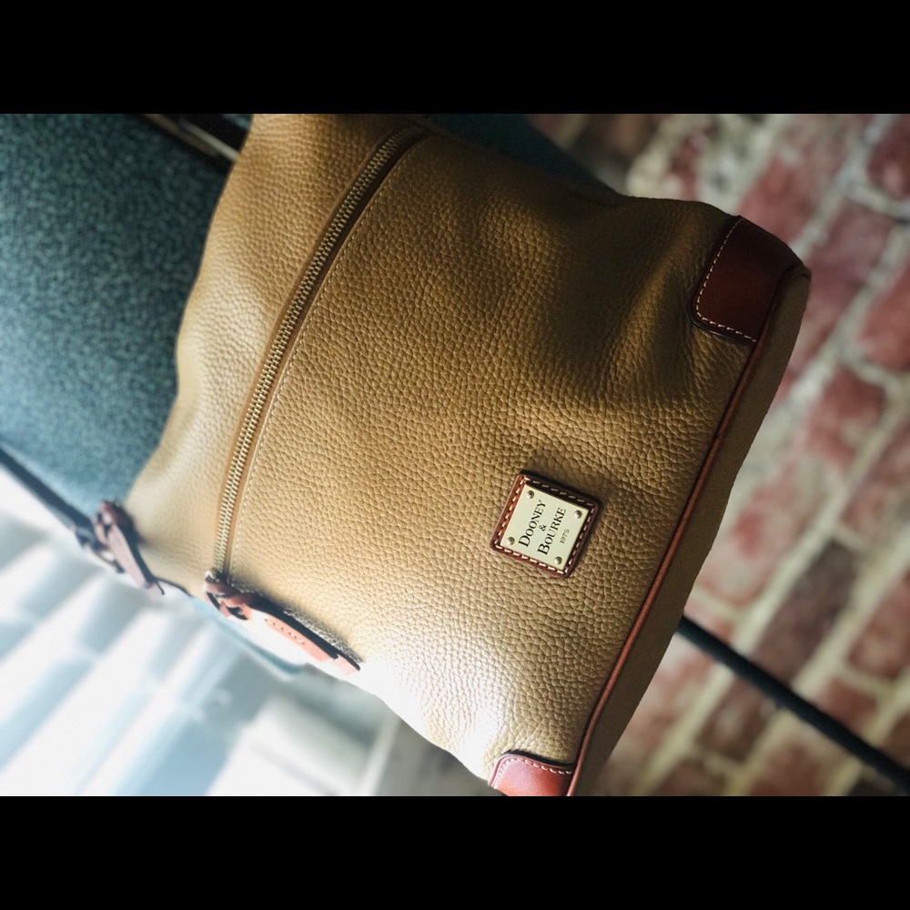 Dooney and Bourke Saffiano leather crossbody